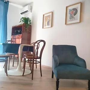 https://liberty-blue-house.sicilyhotelsitaly.net