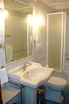 Navona Gallery Suites Rome 3*,