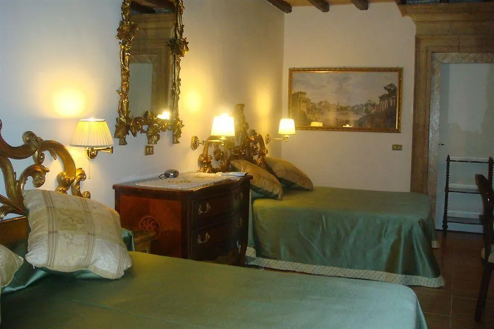 *** Bed & Breakfast Navona Gallery Suites Rome Italy